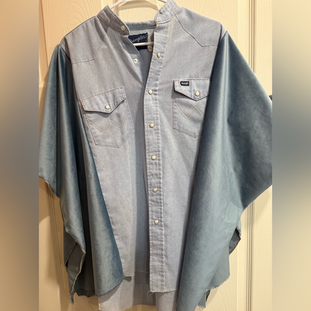 Women’s up-cycled wrangler poncho OSFM